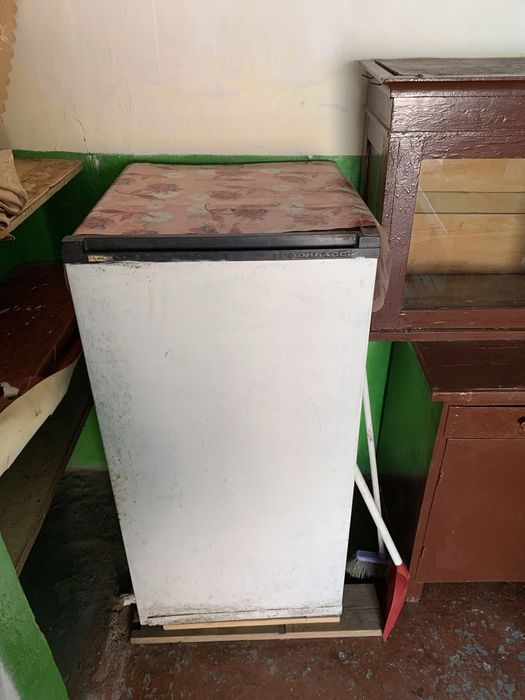 Продам холодильник Донбасс
