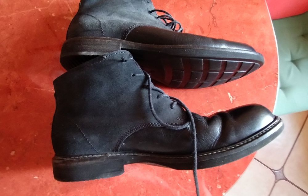 ECCO Shock Pointy skóra po bokach nubuk