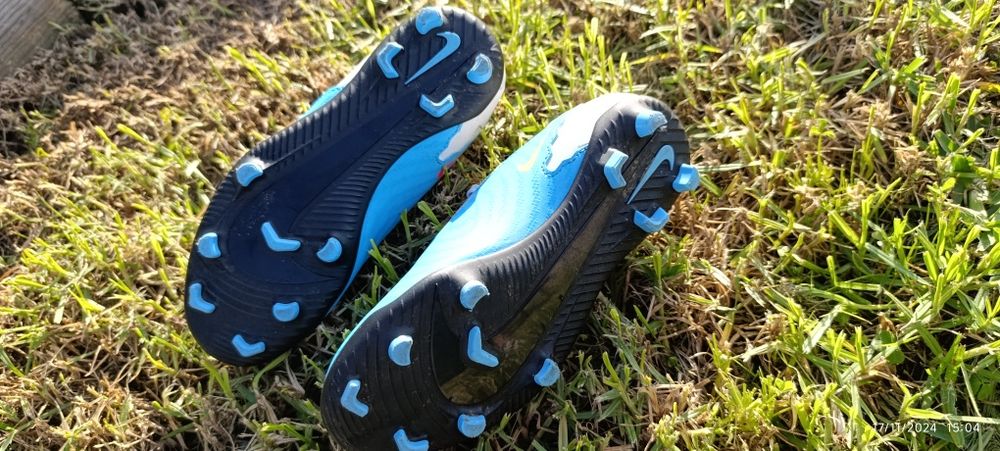 Chuteiras Nike número 35,5