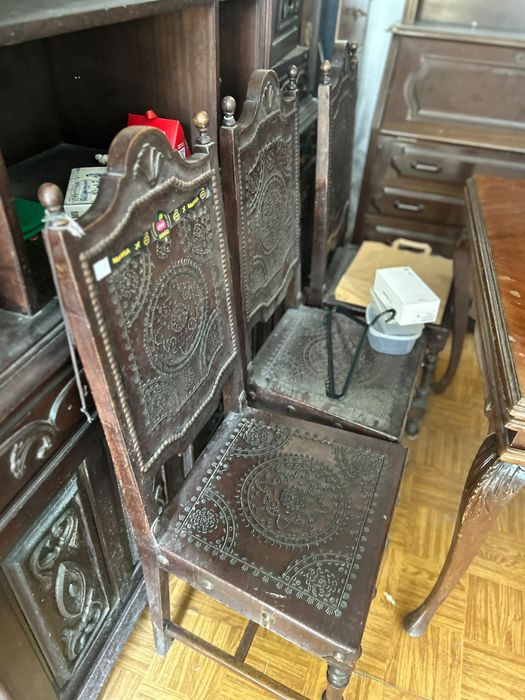 Conjunto 4 cadeiras  madeira antiga trabalhado