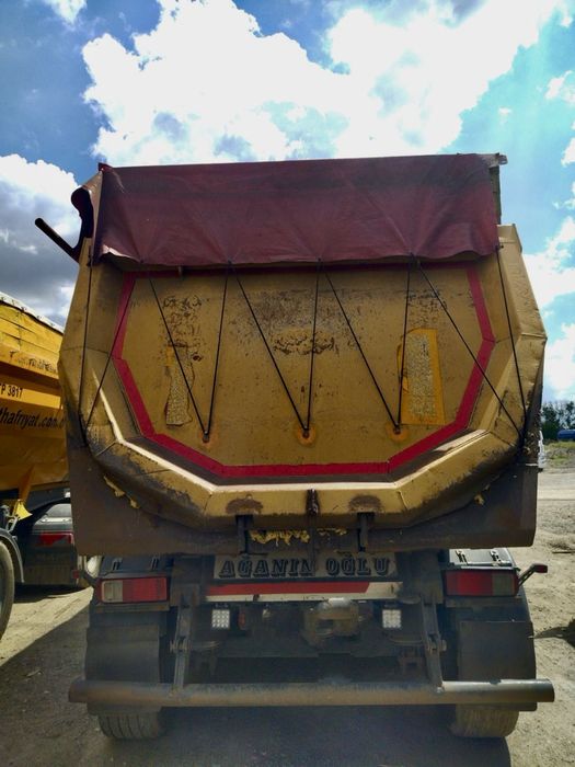 Полупричепи Самоскиди в наявності