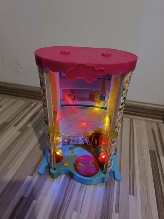 Scena dyskoteka dla lalek lol suprise