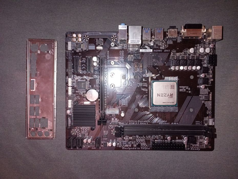 Płyta główna Gigabyte GA-A320M-H + AMD RYZEN 5 3400G