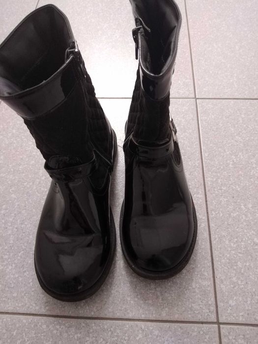 Botas em muito bom estado