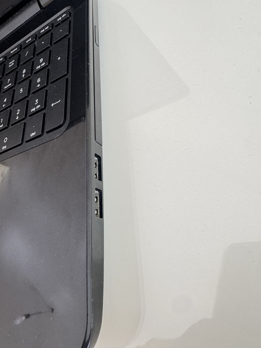 Computador HP preto