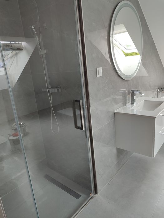 Remonty i wykończenia wnętrz, gładzie natryskowe