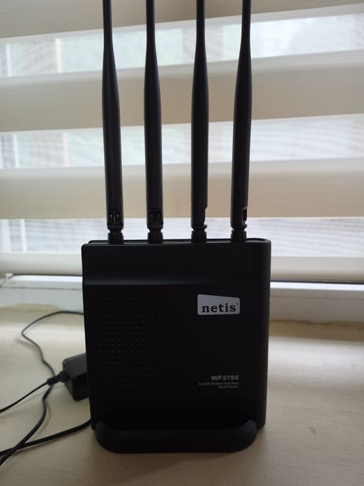 Роутер Netis wf2780
