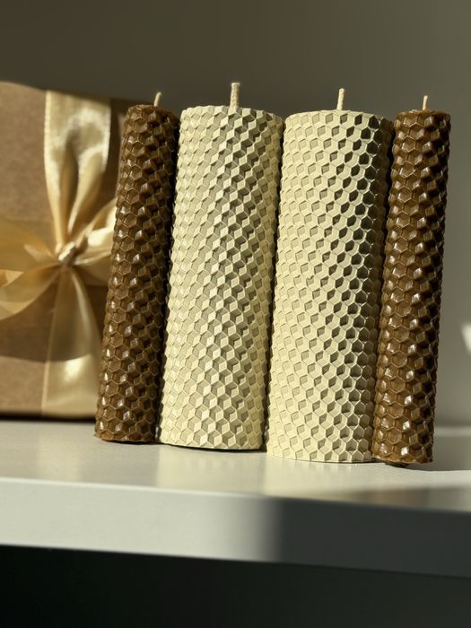 Корпоративні подарунки — свічки з вощини ручної роботи