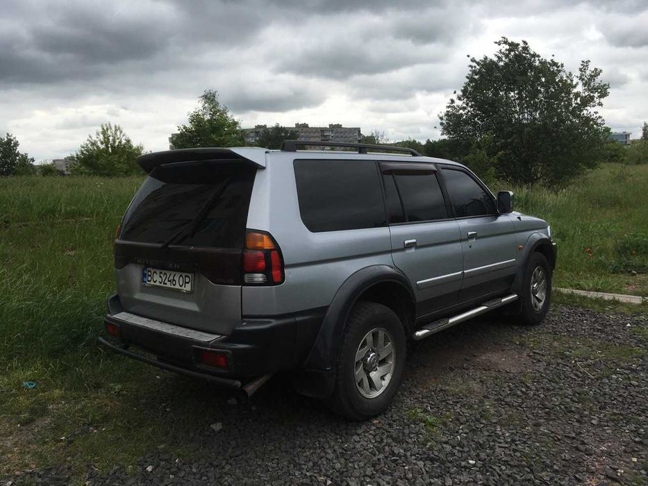 Mitsubishi Pagero Sport 2.5 Дизель