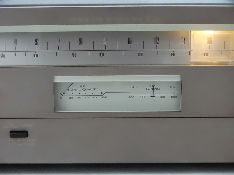 Tuner Stereo Marantz Model 2060M Vintage / Sprawny / AM/FM