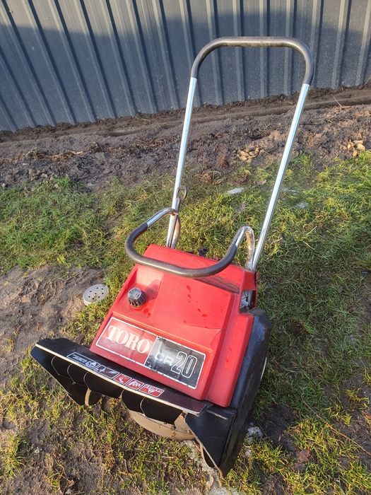 Odsnierzarka Zamiatarka Spalinowa Toro