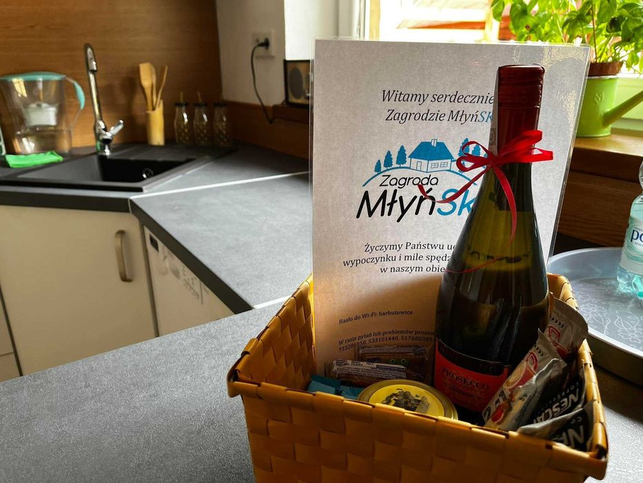 DOM całoroczny wynajem HARBUTOWICE BALIA marzec 10-27 wolne