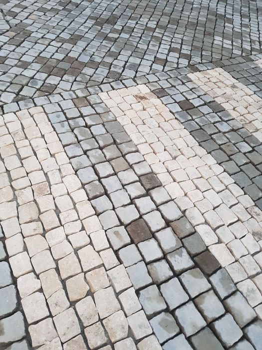 Calçadas portuguesas lancil lajeta pavês