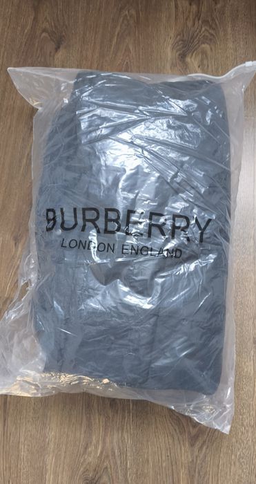 Nowa kurtka Burberry czarna M/L Unisex