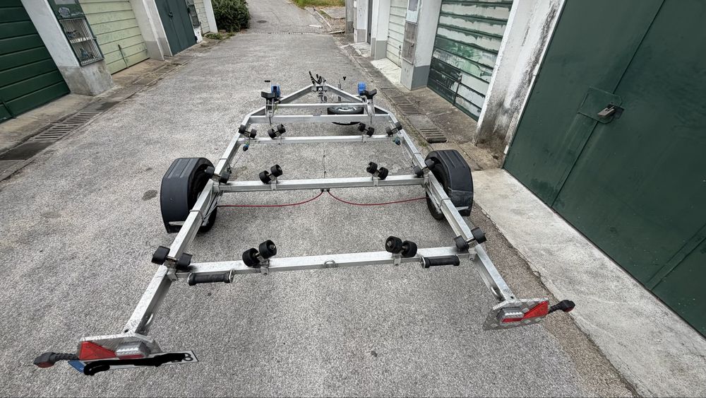 Atrelado duplo reboque para 2 motas de água
