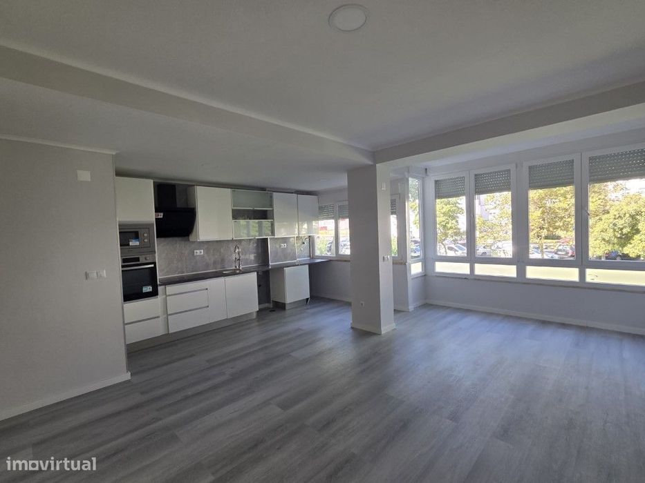 Apartamento T2 renovado - Oeiras