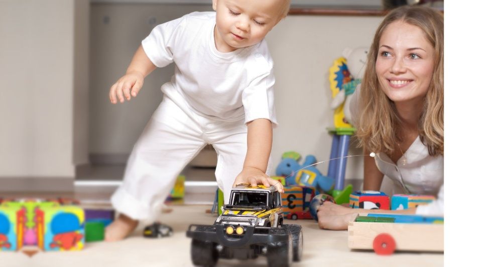 Услуги: Нянь Домработниц Сиделок Поваров Водителей Садовников