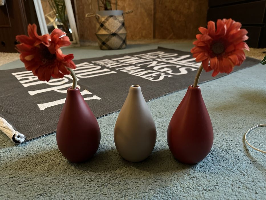 Dekoracja wazon wazony wazoniki sztuczne kwiaty gerbery gerber salon