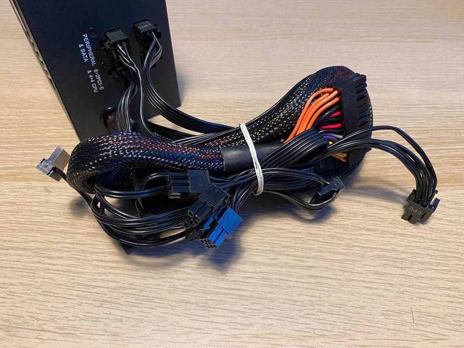 FONTE CORSAIR CS550M 550W CS Series (Modular)64284532508035123