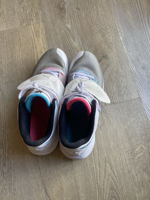 Sapatilhas de basquete contactem me pelo whatsapp