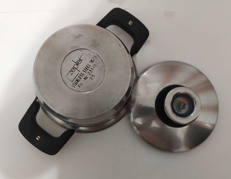 Продам Цептер(кастрюля 4,2 литра диаметр 20 см).