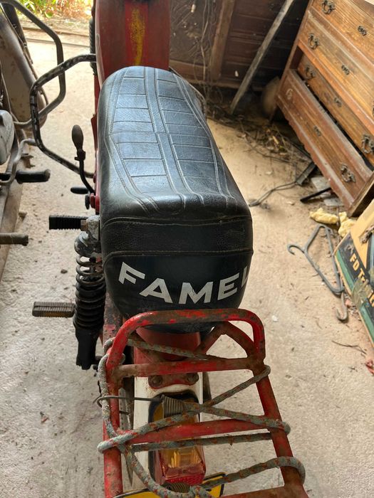Motos antigas para restauro