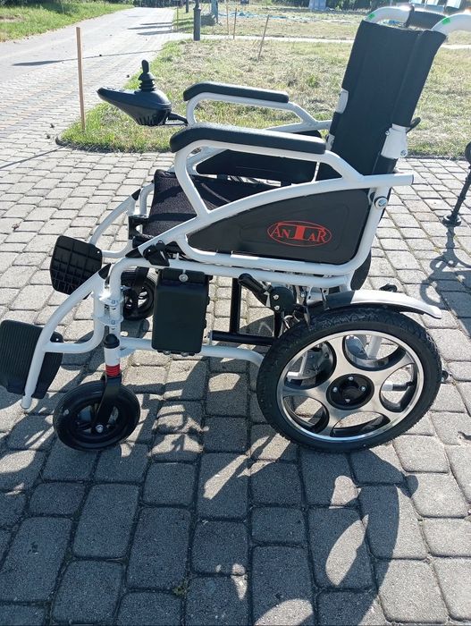 Elektryczny wózek Antar