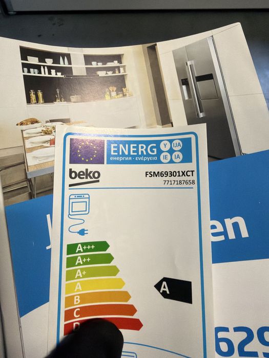 Kucnia indukcyjna Beko FSM69301XCT