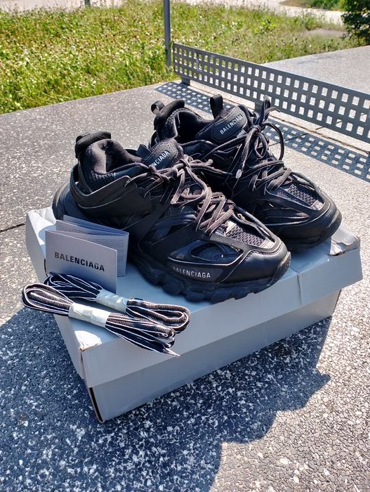 Balenciaga track 1
