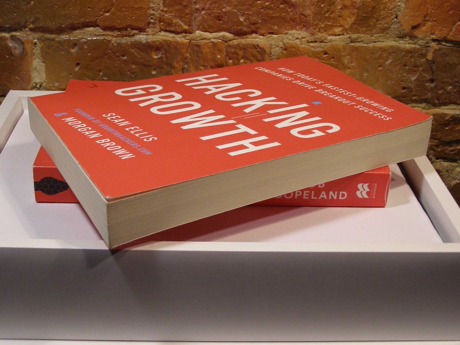 The Fund: Ray Dalio, Bridgewater Associates and The Unraveling of ...