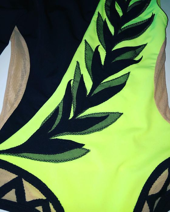 Гимнастический купальник