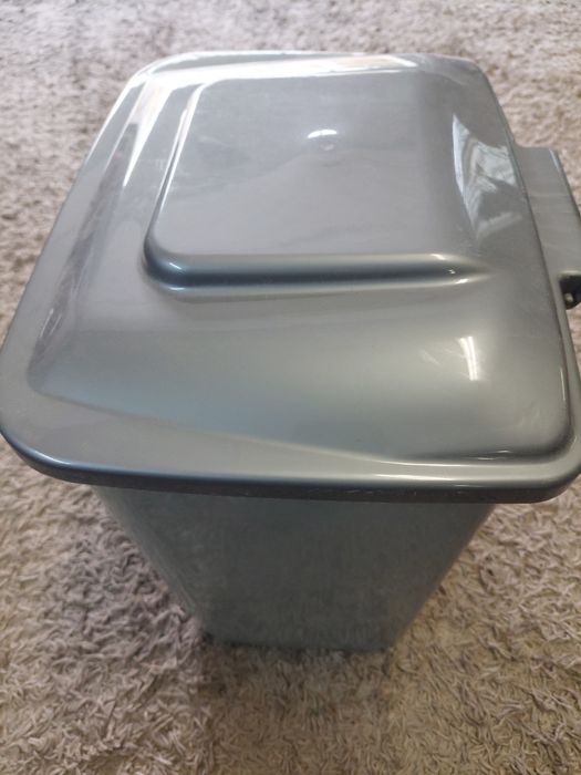 Vendo balde para o lixo