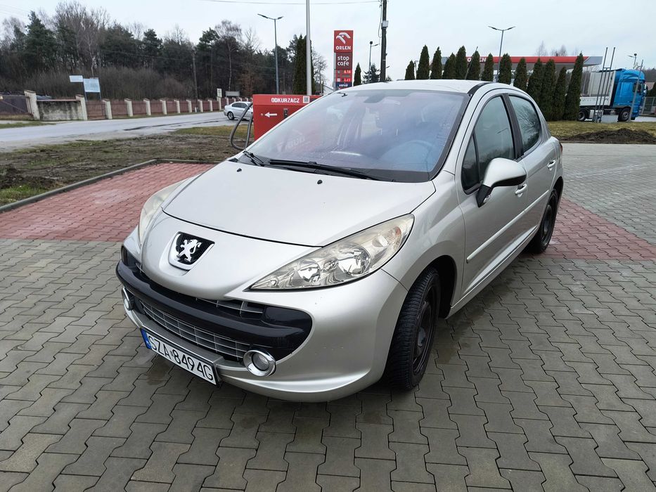 Peugeot. 207.         2008r