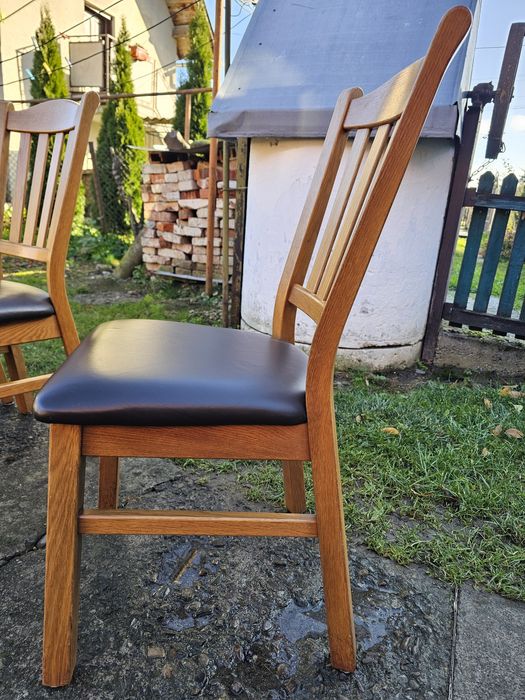 Крісло дерев'яне шкіряне