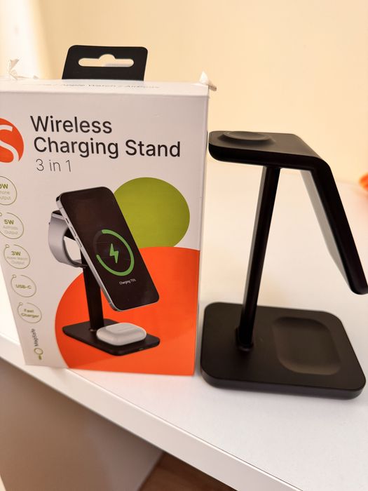 Wireless charging stand