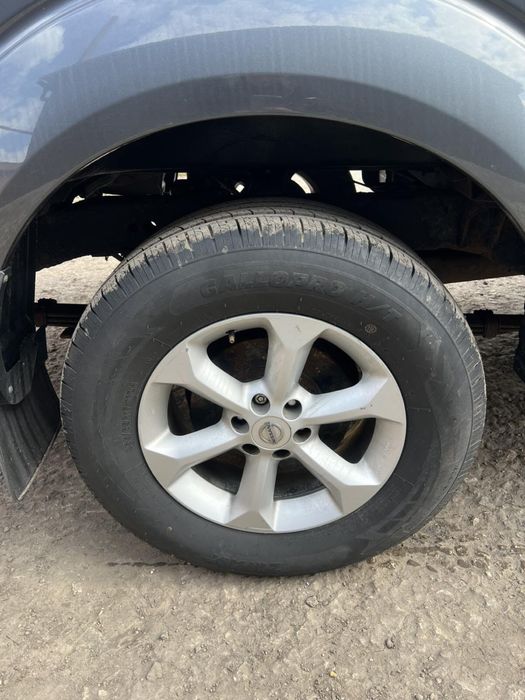 Nissan Navara авто для ЗСУ