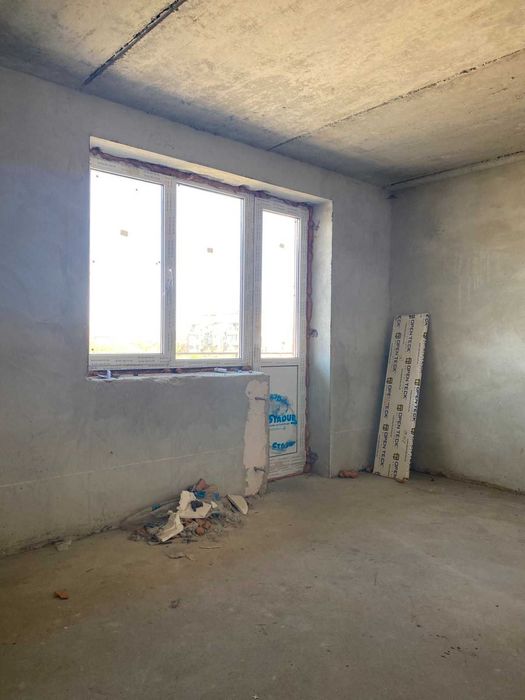 Продається простора дворівнева квартира