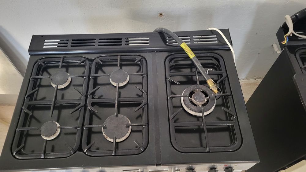 Kuchenka gazowo elektryczna Rangemaster, uzywana ,