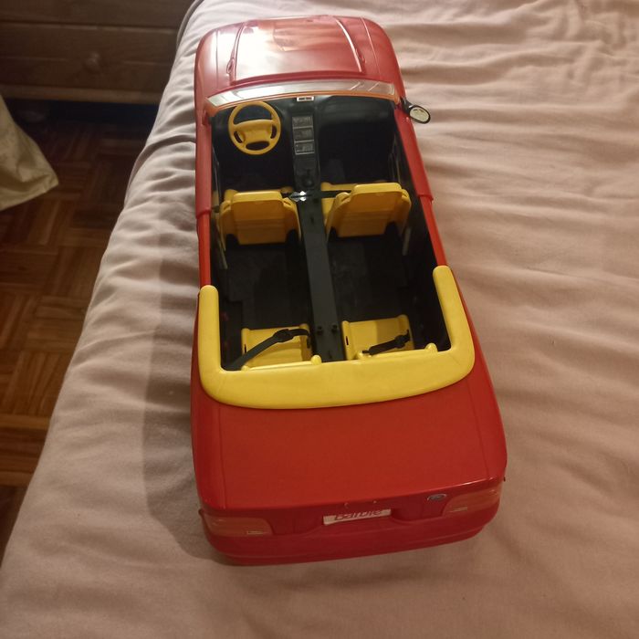 Carro da Barbie vermelho