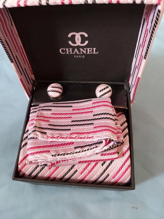Chanel super prezent exclusive edition zestaw eleganckiego mężczyzny