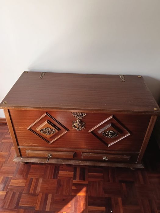 Arca de madeira classica