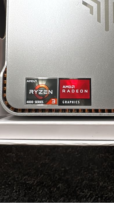 Mini PC NiPoGi Pinova P2 - Ryzen 3 / 16GB / 512GB SSD / W11 Pro