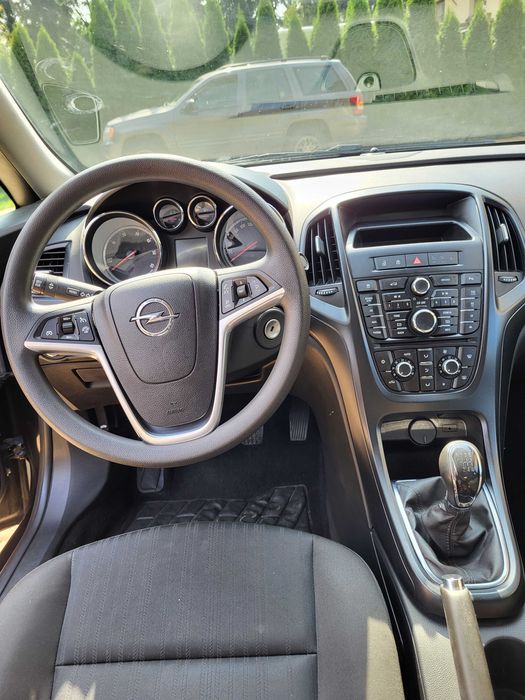 Opel Astra Sedan 2015 1,6 Diesel