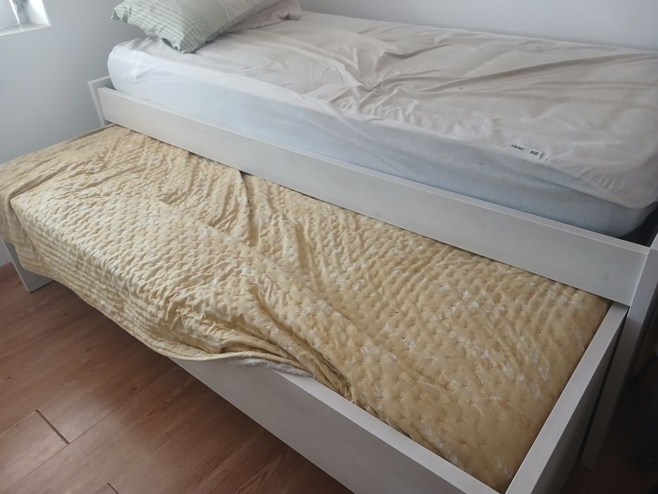 Cama dupla gaveta com 3 gavetões