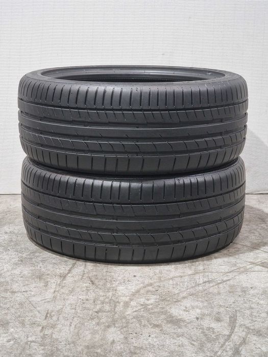 2 Pneus 225/40R18 CONTINENTAL Semi Novos