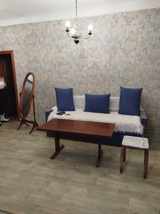 Оренда 2к квартири.вул.Перемоги 7(рн Обойного ринка).