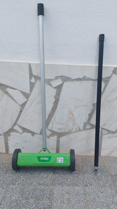 Escarificador de relva