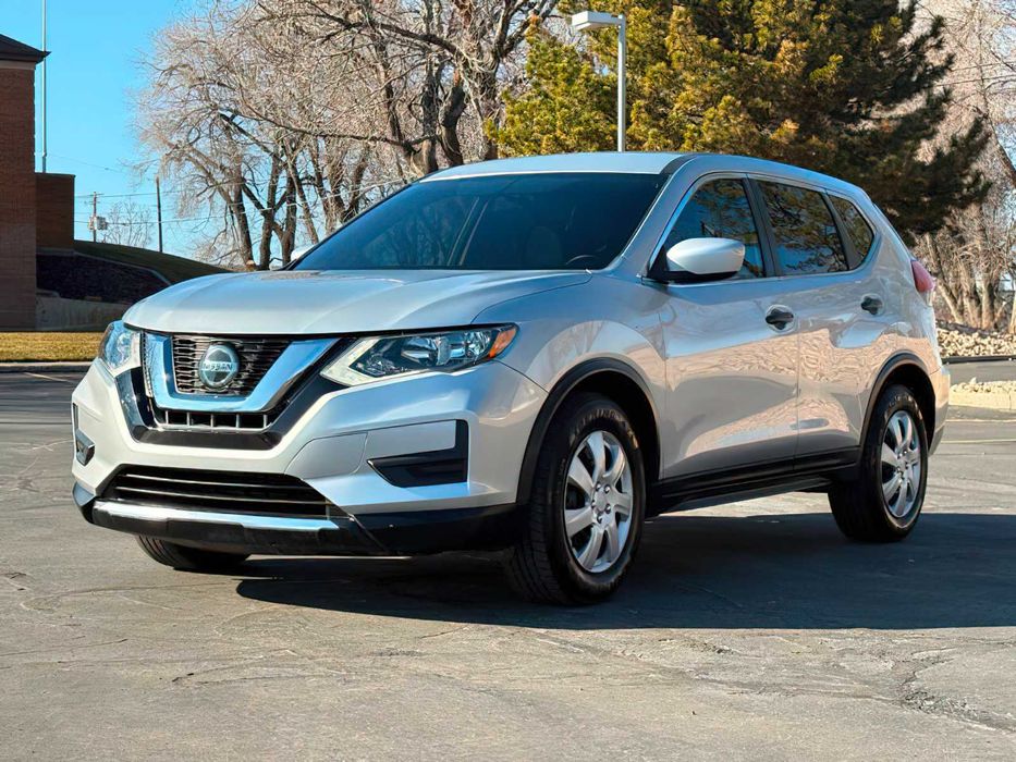 Nissan Rogue S      2018