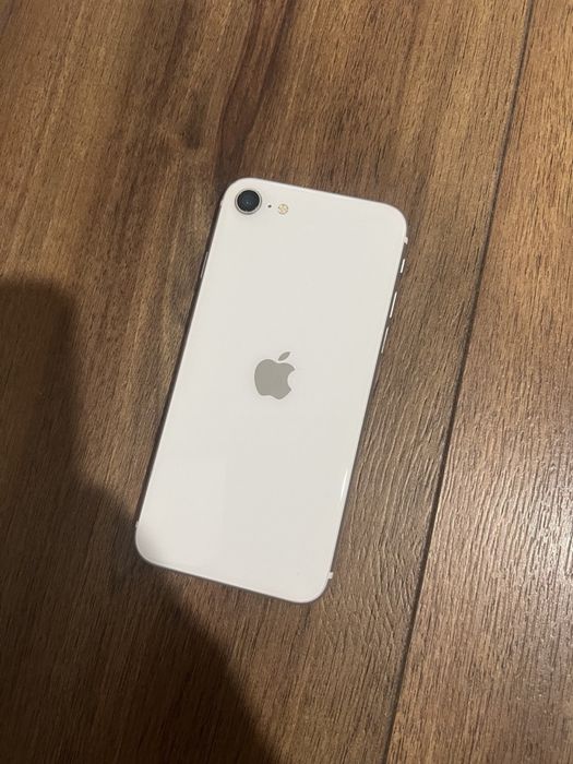 Apple iPhone SE White — купить смартфон недорого на OLX.ua