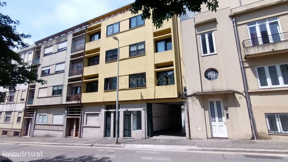 Apartamento T2 Para Arrendamento — Faria Guimarães / Marquês, Porto